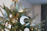 Dollar Store Sparkle: DIY Tree Topper