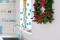 Whip Up a Red Aqua Holiday Wreath in Minutes