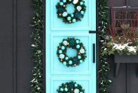 From Fluffy Wreaths to Festive Coops: Holiday Decor DIYs