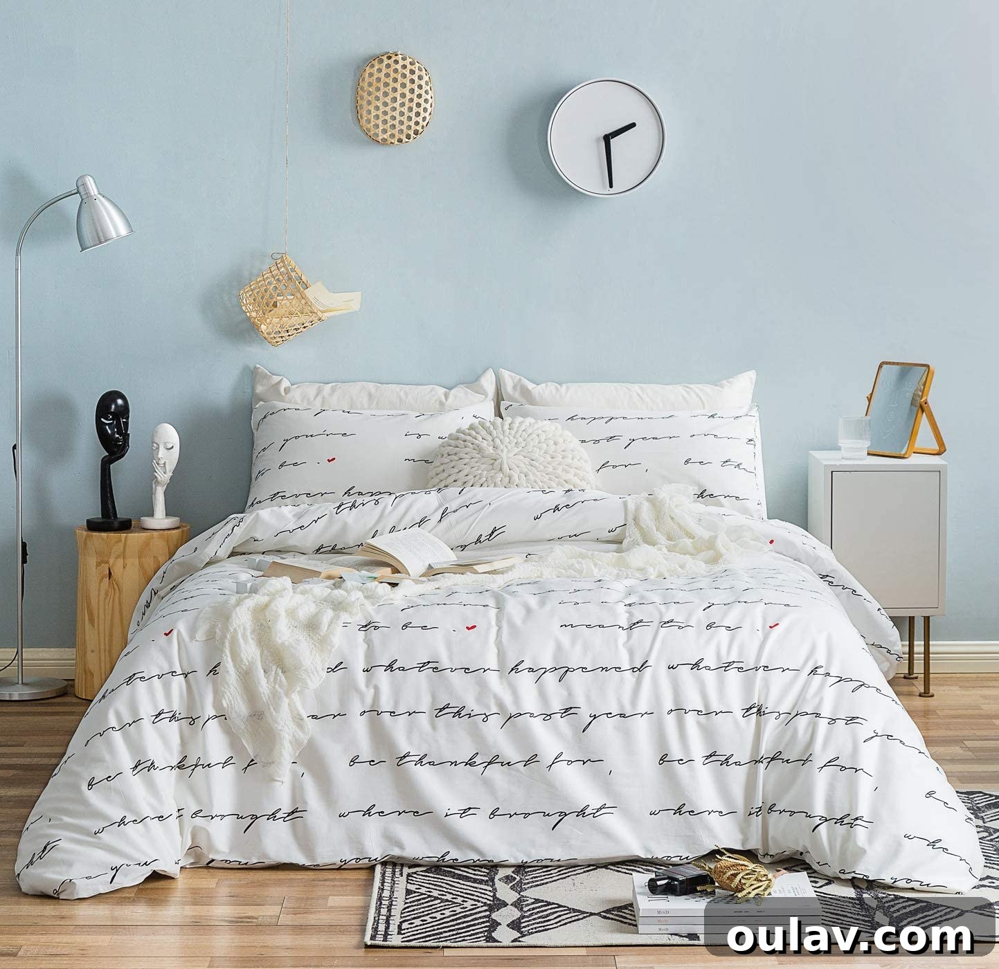 Modern Love Decor: A Red-Free Valentine's Palette 15 Romantic Script Bedding