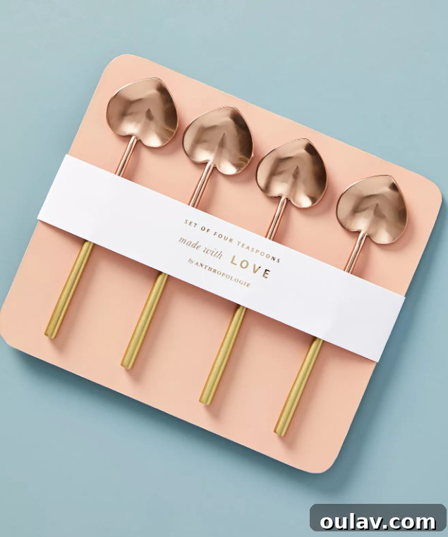 Modern Love Decor: A Red-Free Valentine's Palette 17 Cute Heart Shaped Spoons