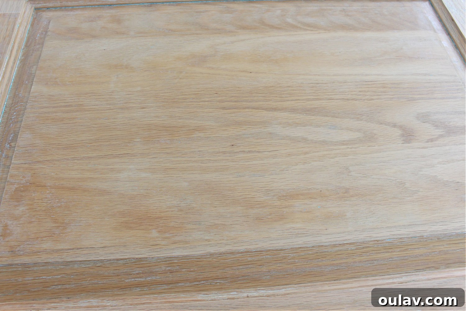 How to Easily Strip Wood Cabinets | BEST Paint and Varnish Remover - Close Up