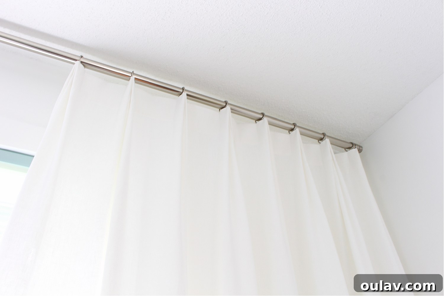 How to Make Pleated Curtains