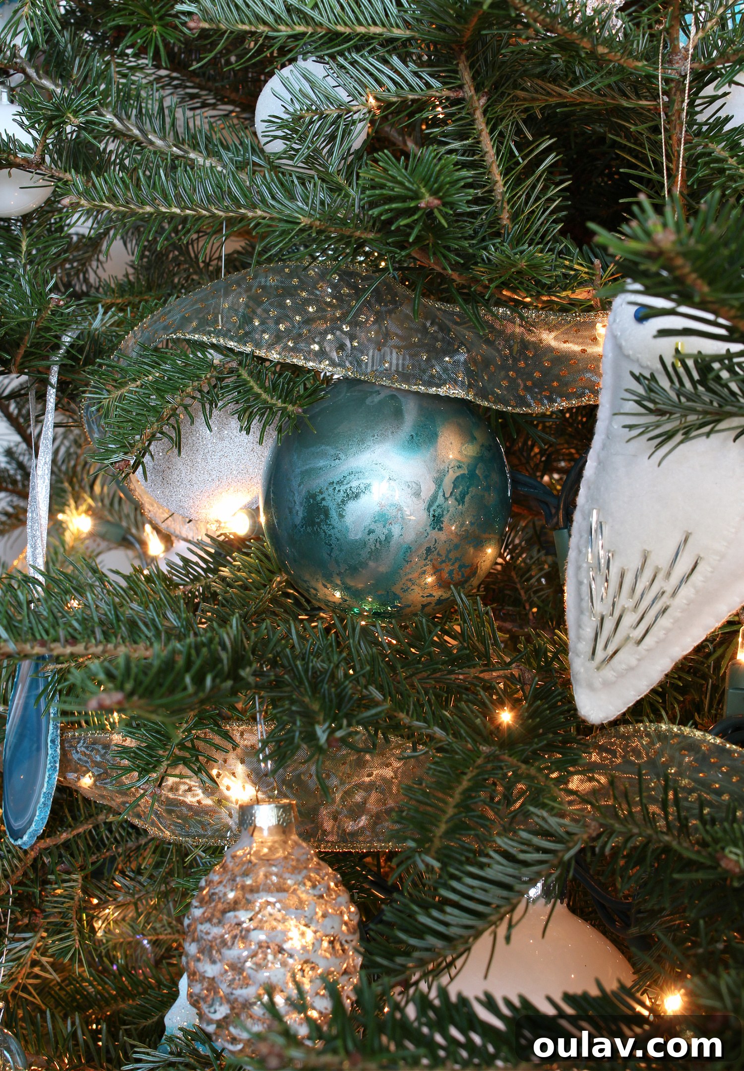 Craft Stunning Alcohol Ink Ornaments 4 Unique Swirling Patterns Inside Clear Ornaments with Alcohol Ink