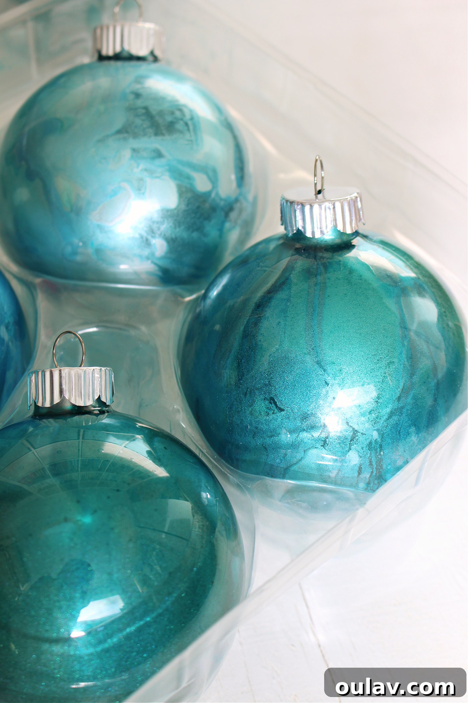 Craft Stunning Alcohol Ink Ornaments 5 Collection of Handmade Teal Alcohol Ink Ornaments for Christmas