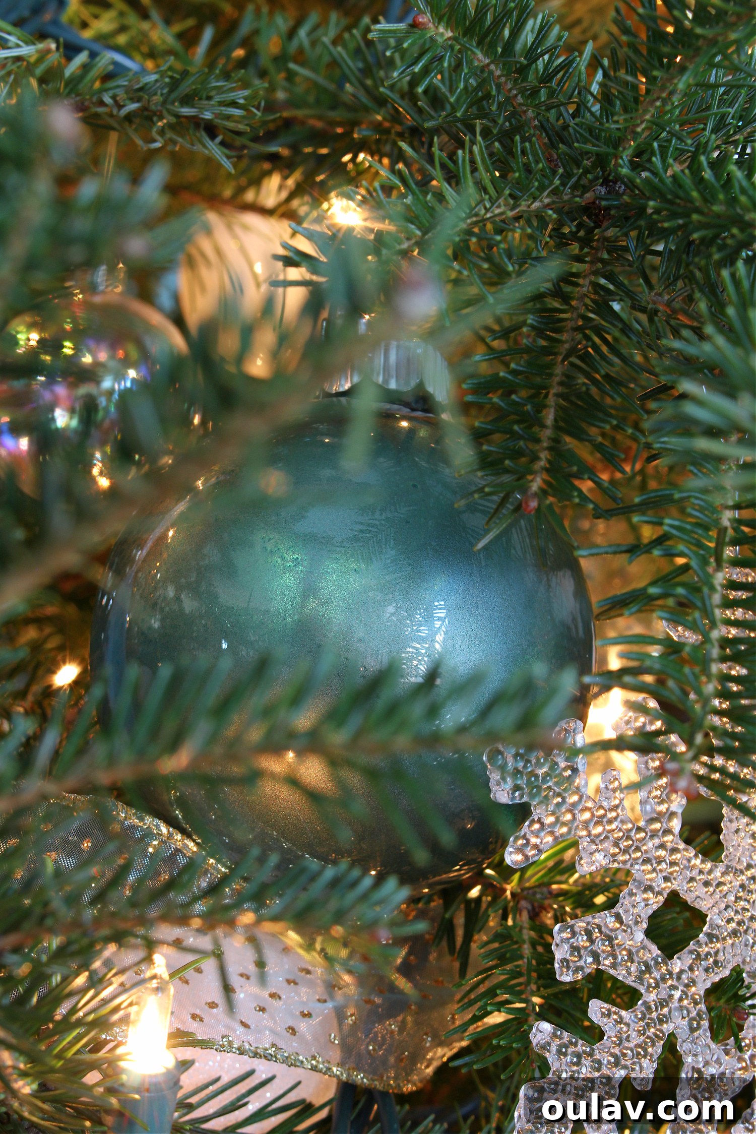 Craft Stunning Alcohol Ink Ornaments 43 How to Make Alcohol Ink Ornaments for a Festive Display