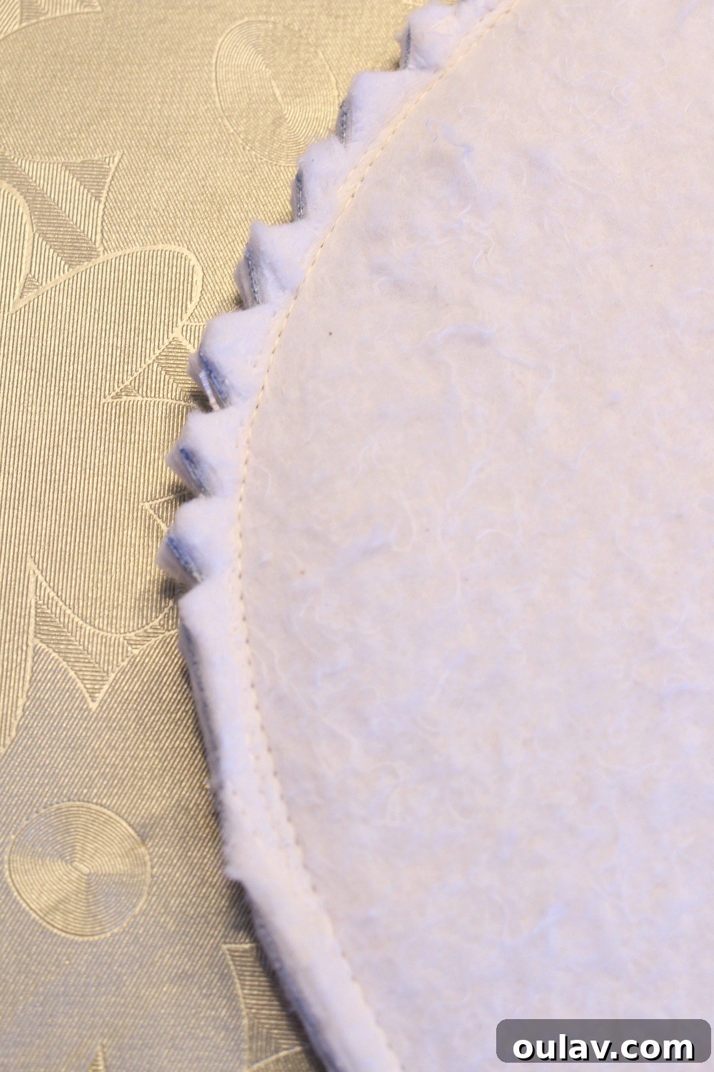 Crafting a Sparkling Lace Tea Cozy 17 How to Clip Seam Allowances on a Curved Edge