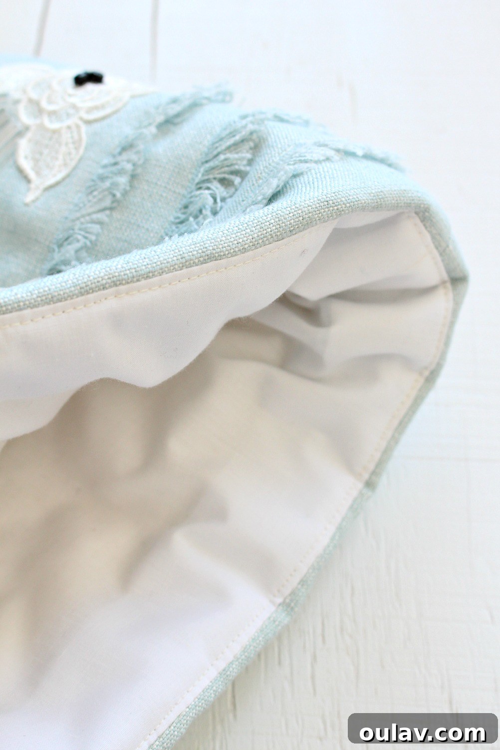 Crafting a Sparkling Lace Tea Cozy 26 Close-up of Tea Cozy Lining Stitching