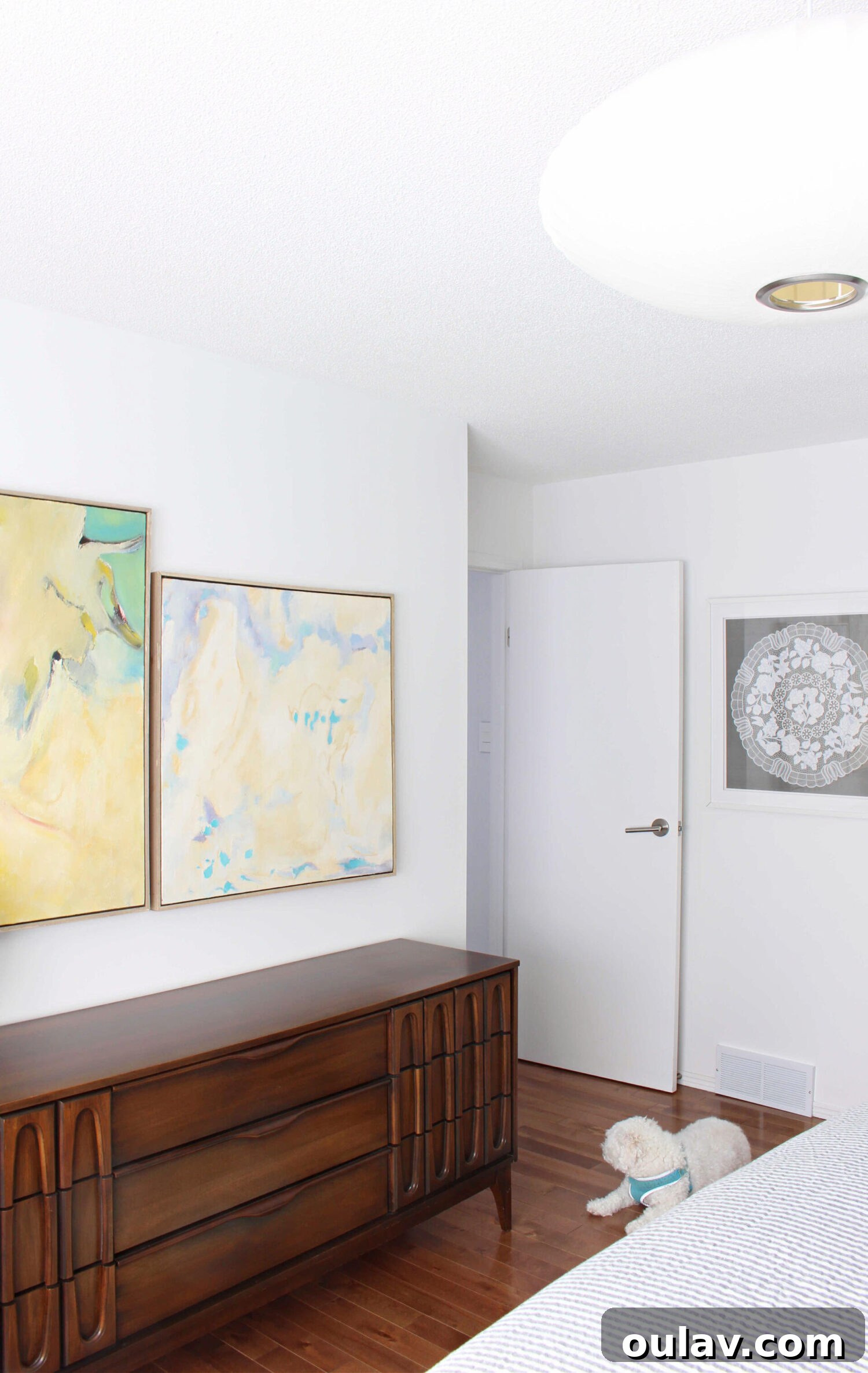 Grandpa's Brushstrokes: A Family Art Journey 25 Mid-Century Bedroom with a cherished Bert Weir painting