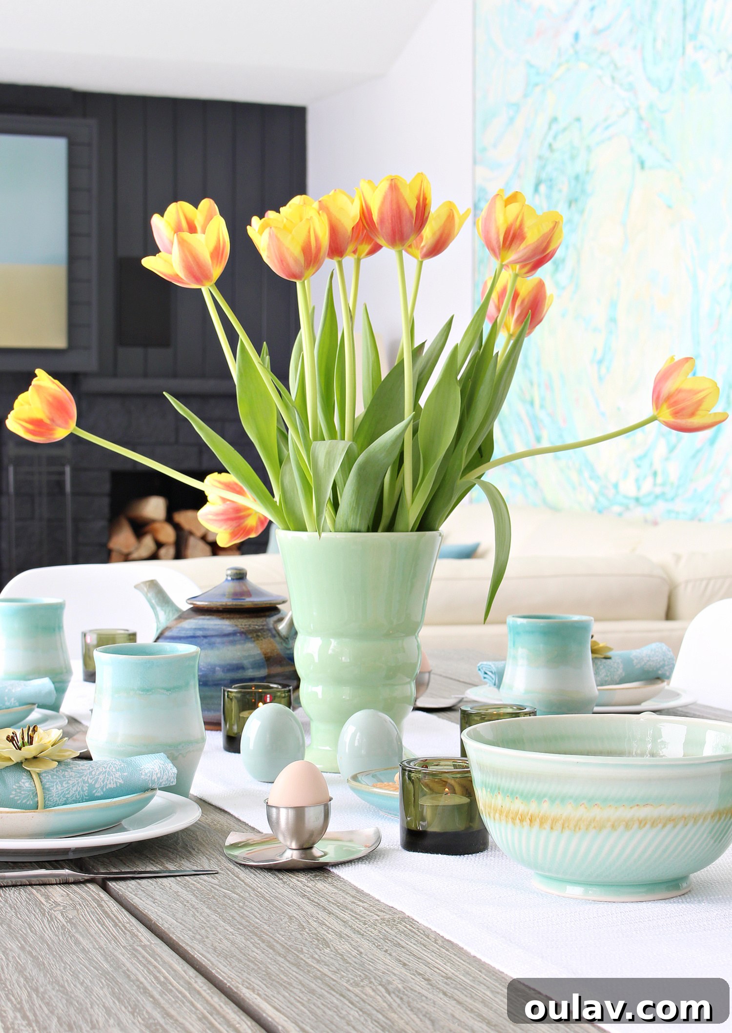 Thrifted Blooms: Vintage Charm for Your Spring Dining Room 12 Vintage Spring Table Setting Decor with Egg Cups and Shakers
