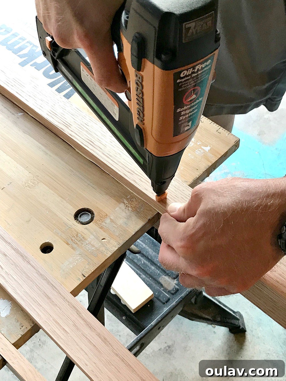 Simple Floating Frame Craft 9 Assembling the L-profiles for a DIY art frame, showing butt joint