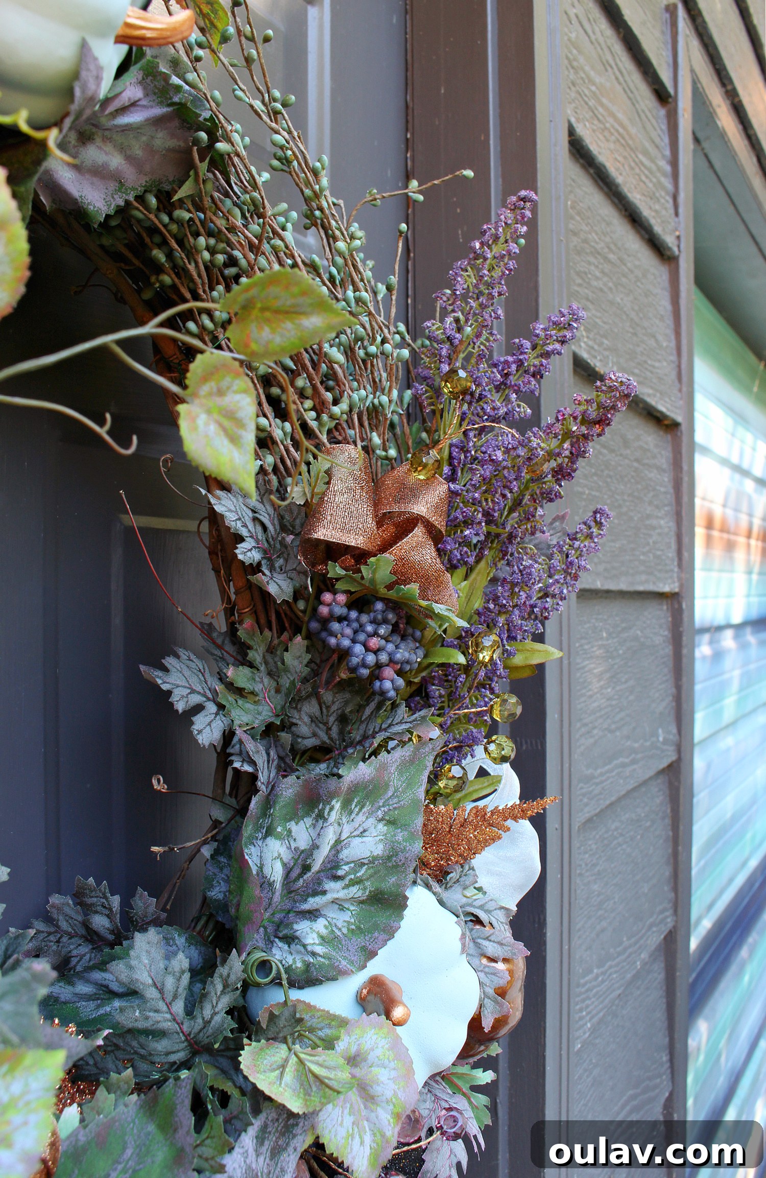How to Make a Modern Wreath