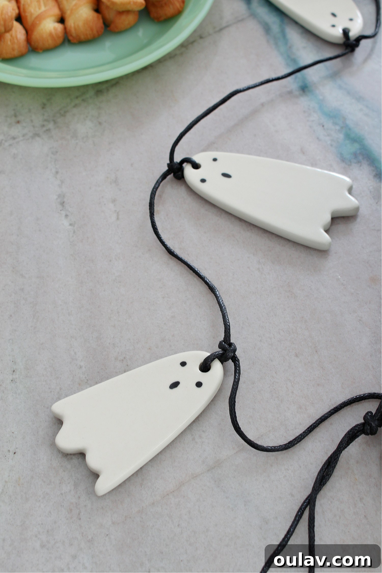 Ghost Garland for Minimalist Halloween Decor Ideas
