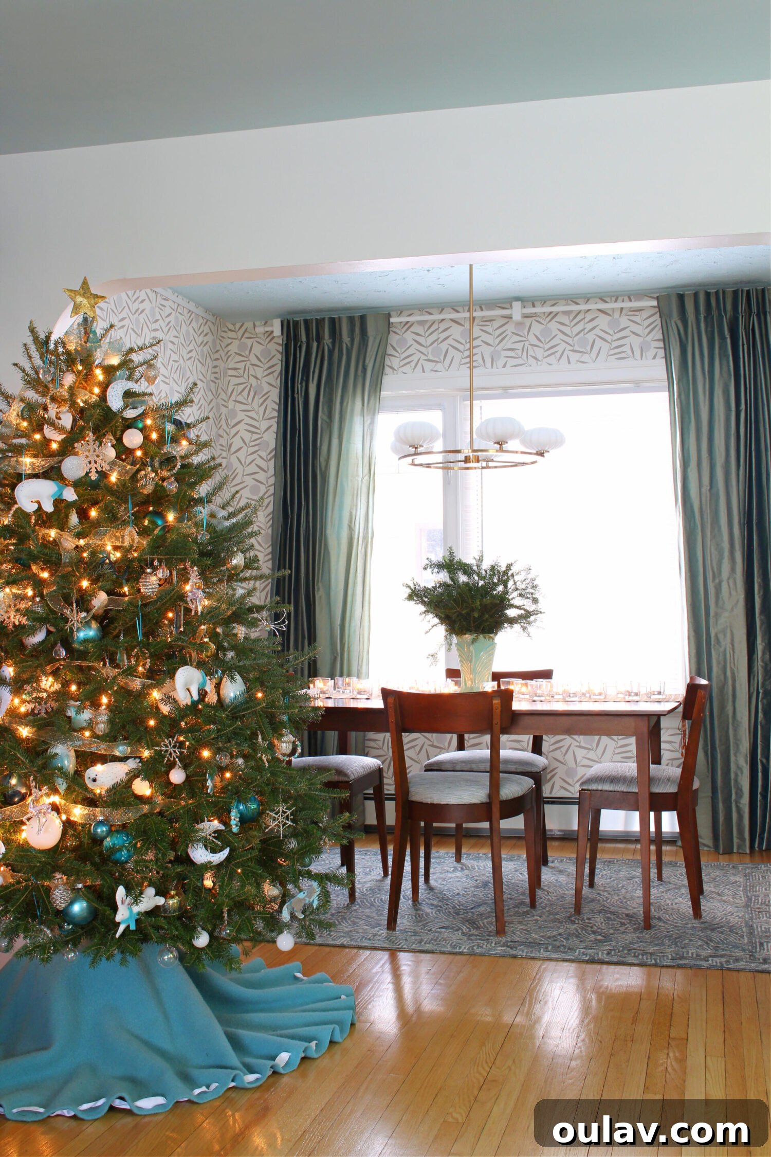 Aqua and White Christmas Tree Theme