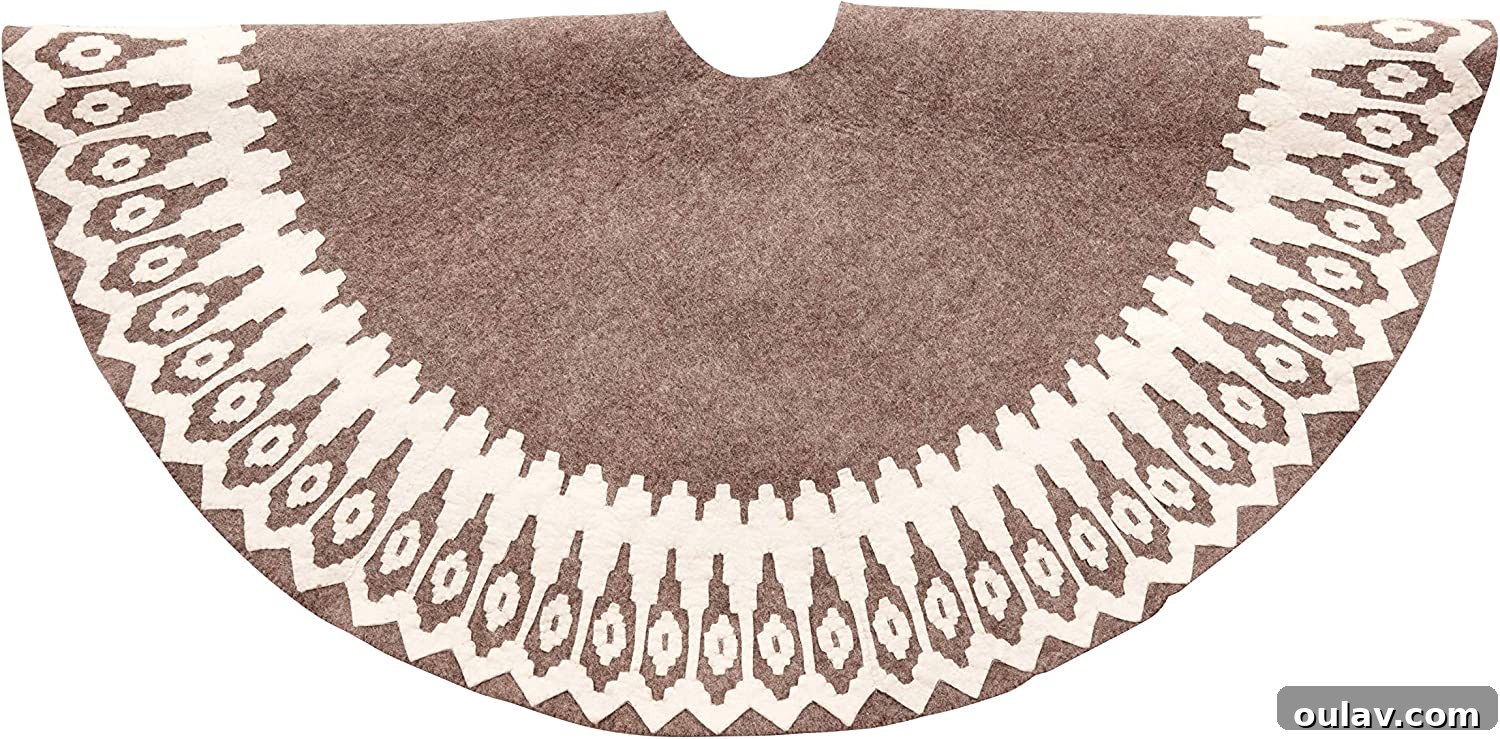 Nordic Wool Tree Skirt