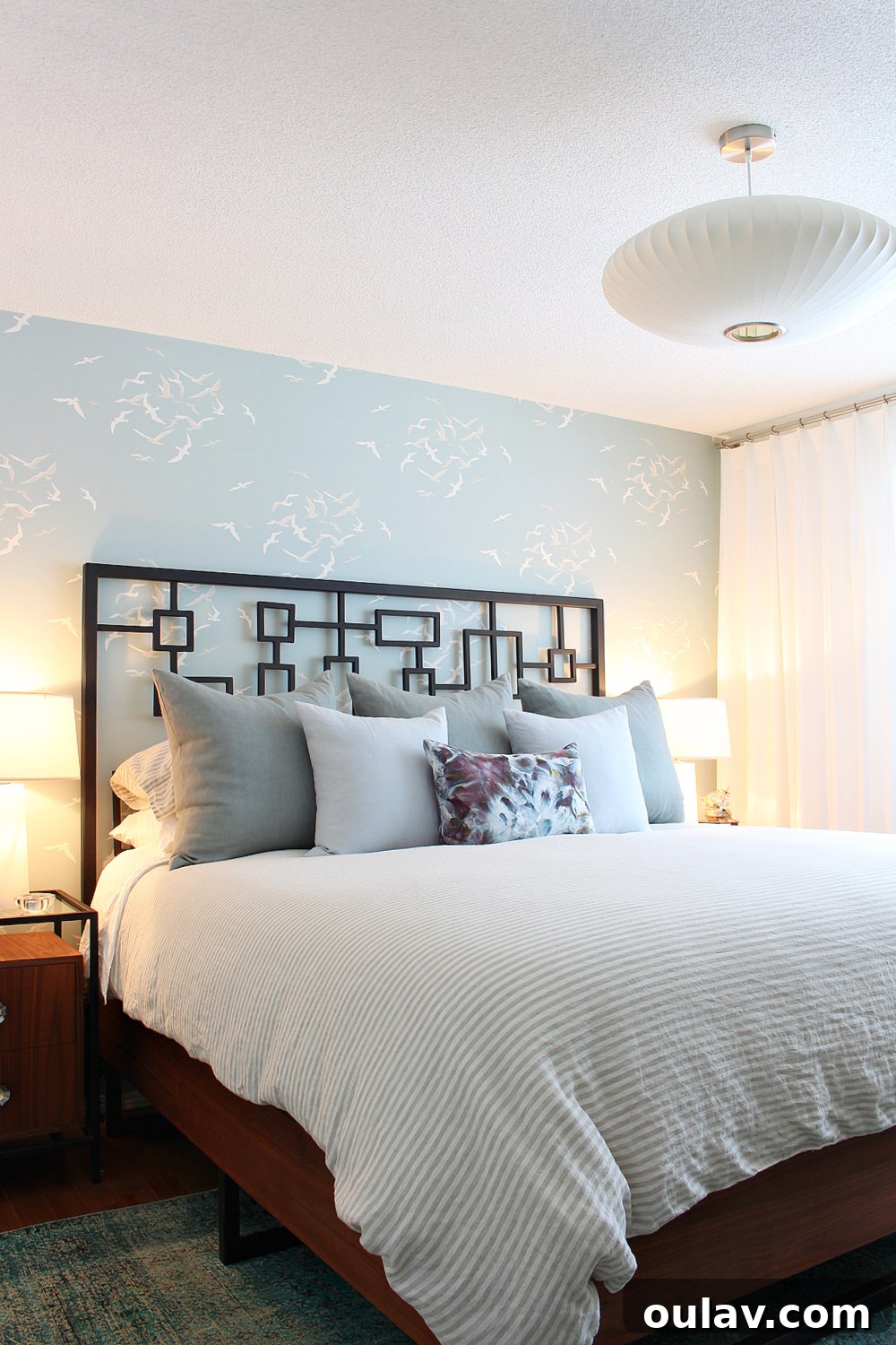 April Notes: Your Sanctuary for Winter Comfort 8 Coastal Linen Bedding for a Relaxed Bedroom Style