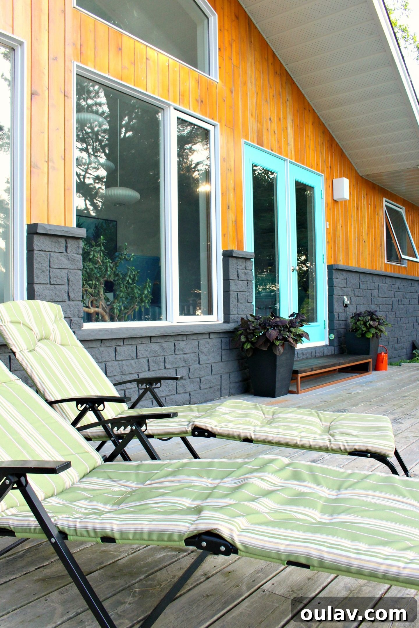 Charcoal Grey Stone Exteriors: A Safe Approach to Painting Your Chimney 17 Charcoal Grey Painted Stone Exterior with Cedar Wood Siding