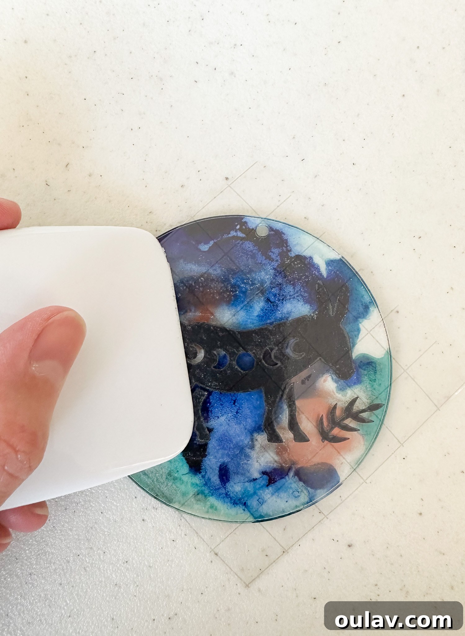 How to Apply Cricut Vinyl to Acrylic Discs
