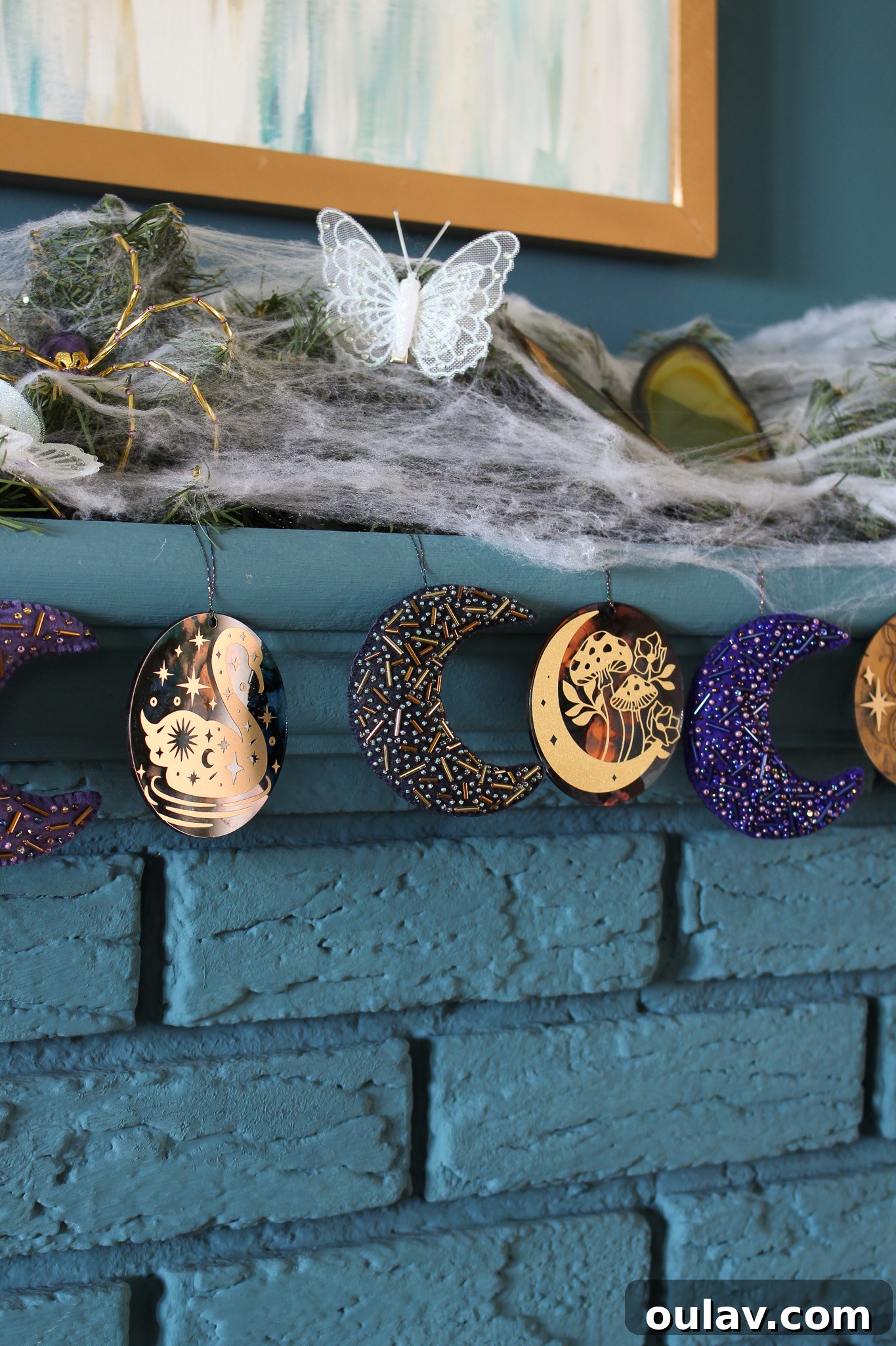Cricut's Eerie Acrylic Disc Garland 3 DIY Halloween Decor for Adults