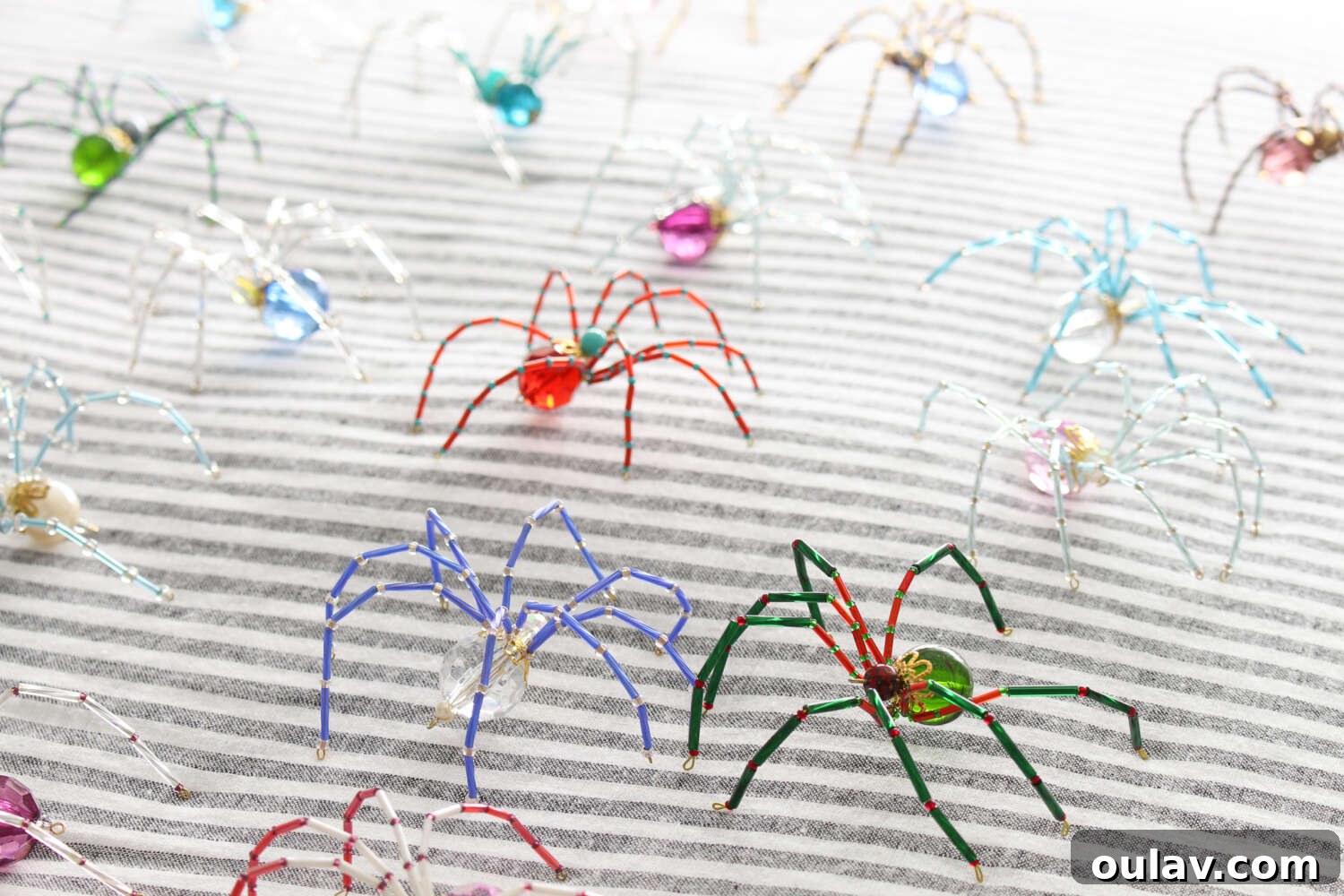 Beaded Spider Artistry: Tutorials & Treasures 16 Christmas Beaded Spiders for Sale