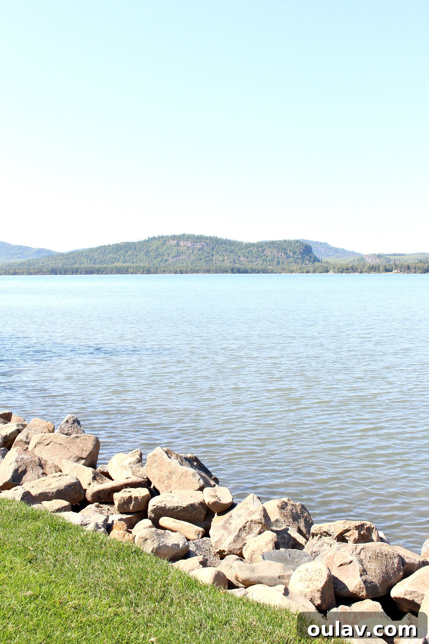 Stone Shore Erosion Structure: How to Save a Lakefront Lawn from Shore Erosion