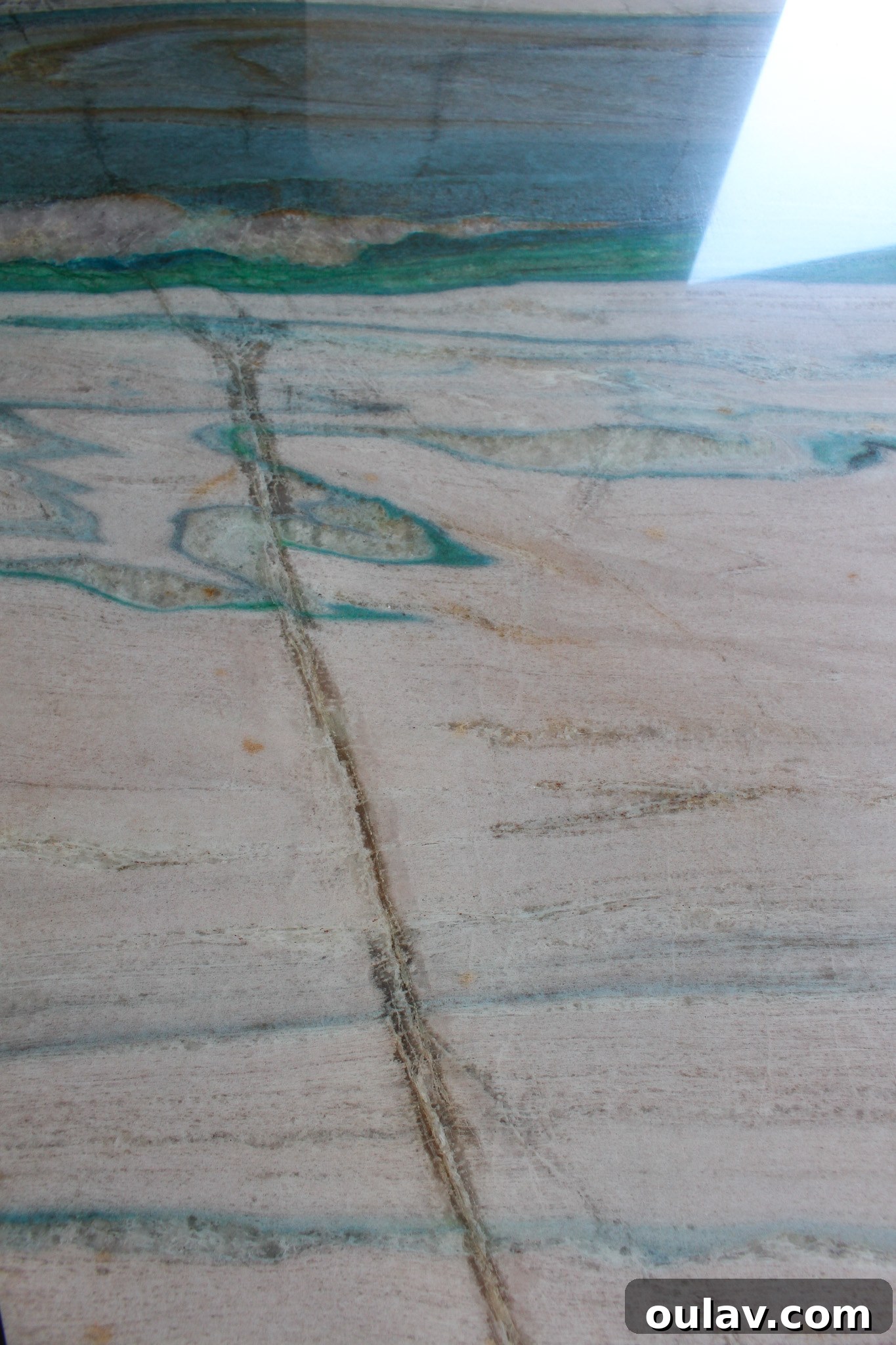 Mid-Century Modern Coastal Kitchen Reveal 10 Stone Counters with Teal Veining, Perfect for Coastal Interiors