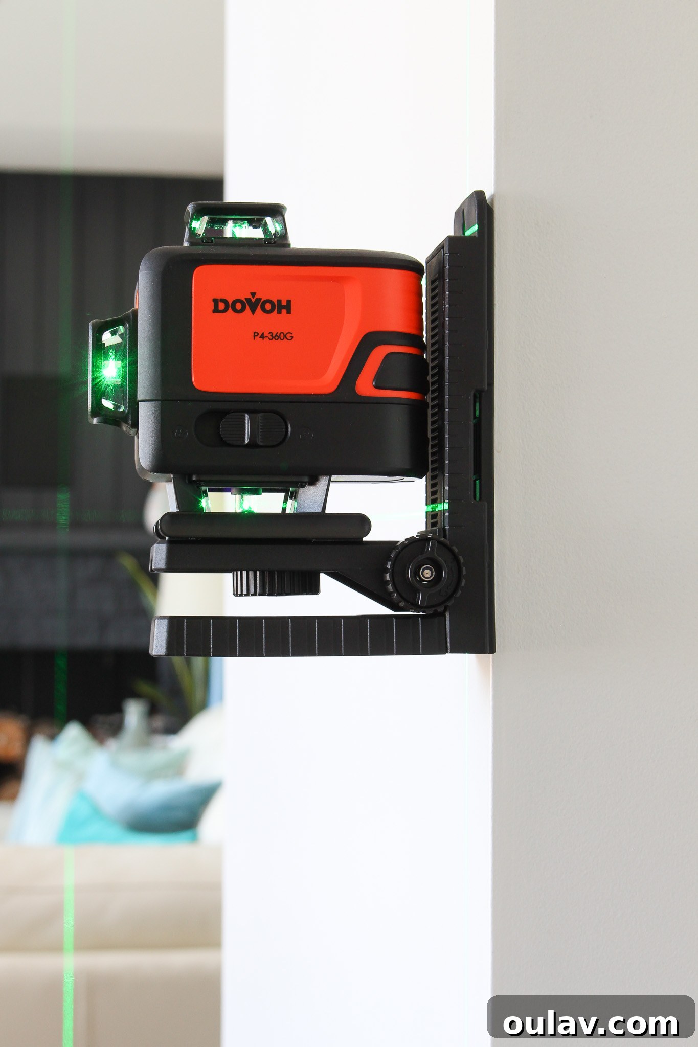 DOVOH 4D Laser Level Precision and Power Unveiled 16 Magnetic Mount for Laser Level - Flexible positioning
