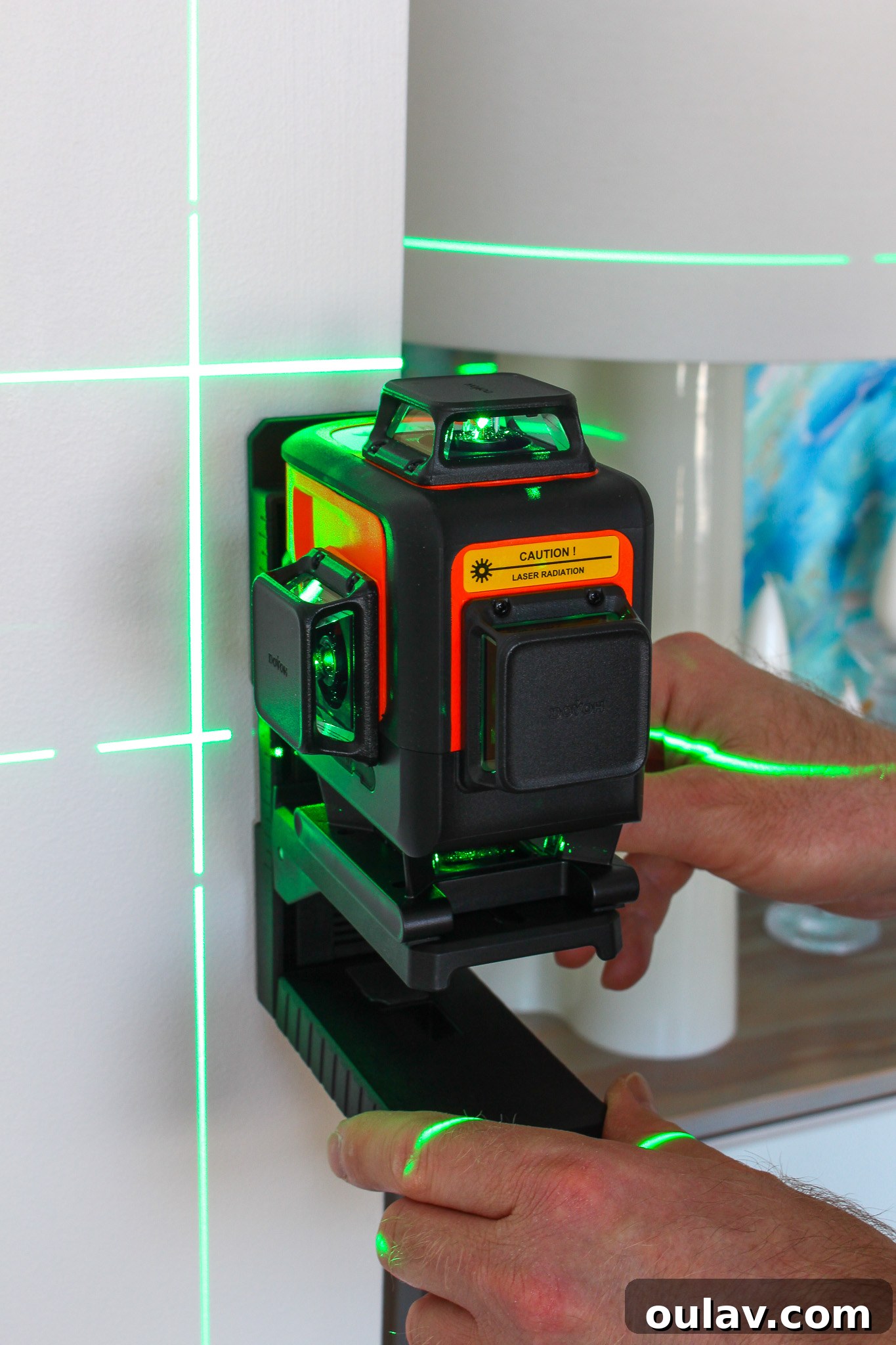 DOVOH 4D Laser Level Precision and Power Unveiled 20 This laser level core is wrapped with dual cushioning rubber for maximum protection