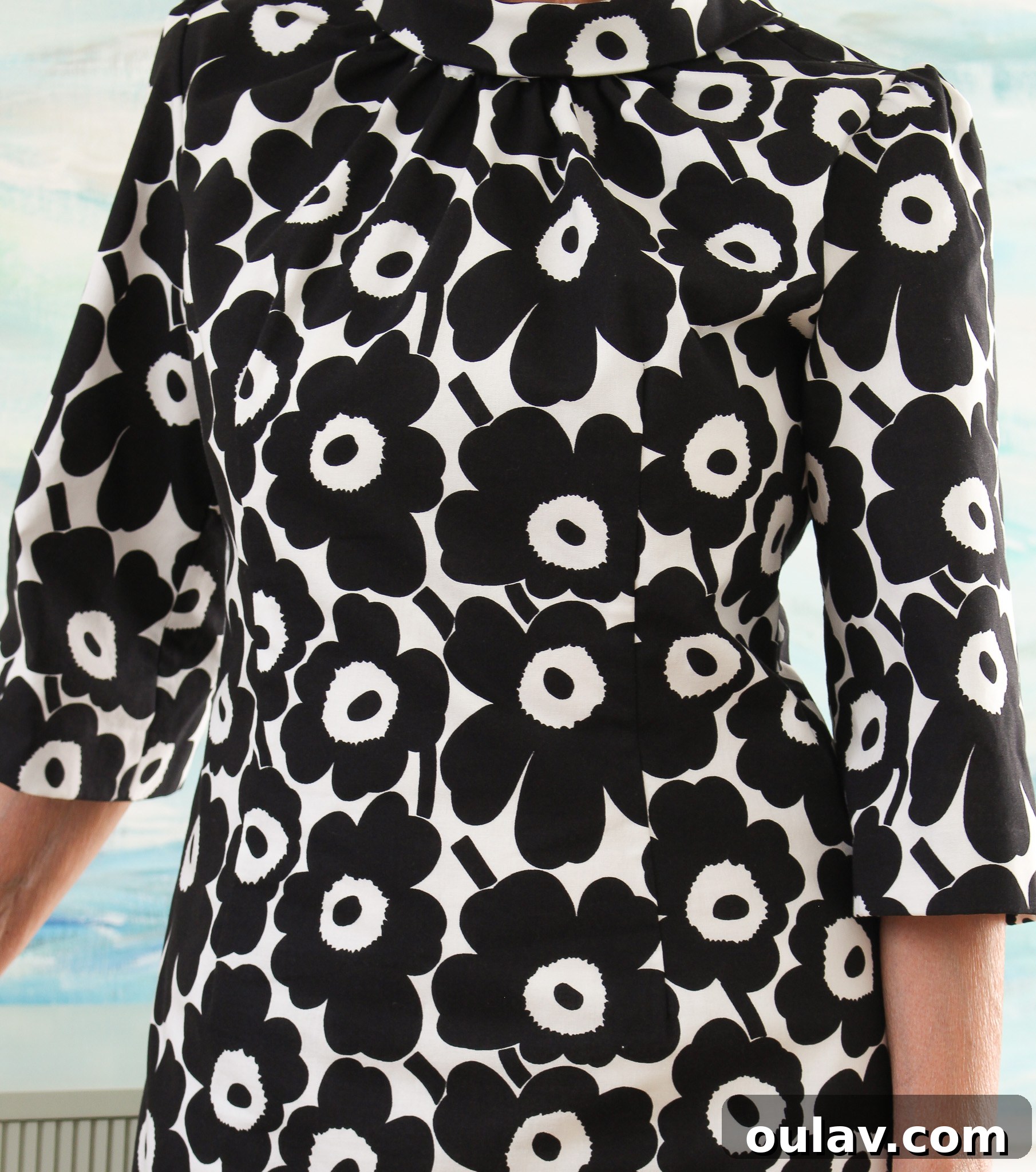 Sewing an Icon: Vintage Pattern Meets Marimekko Unikko Fabric 19 Sew a Dress with Marimekko's Unikko Fabric - Detail Shots