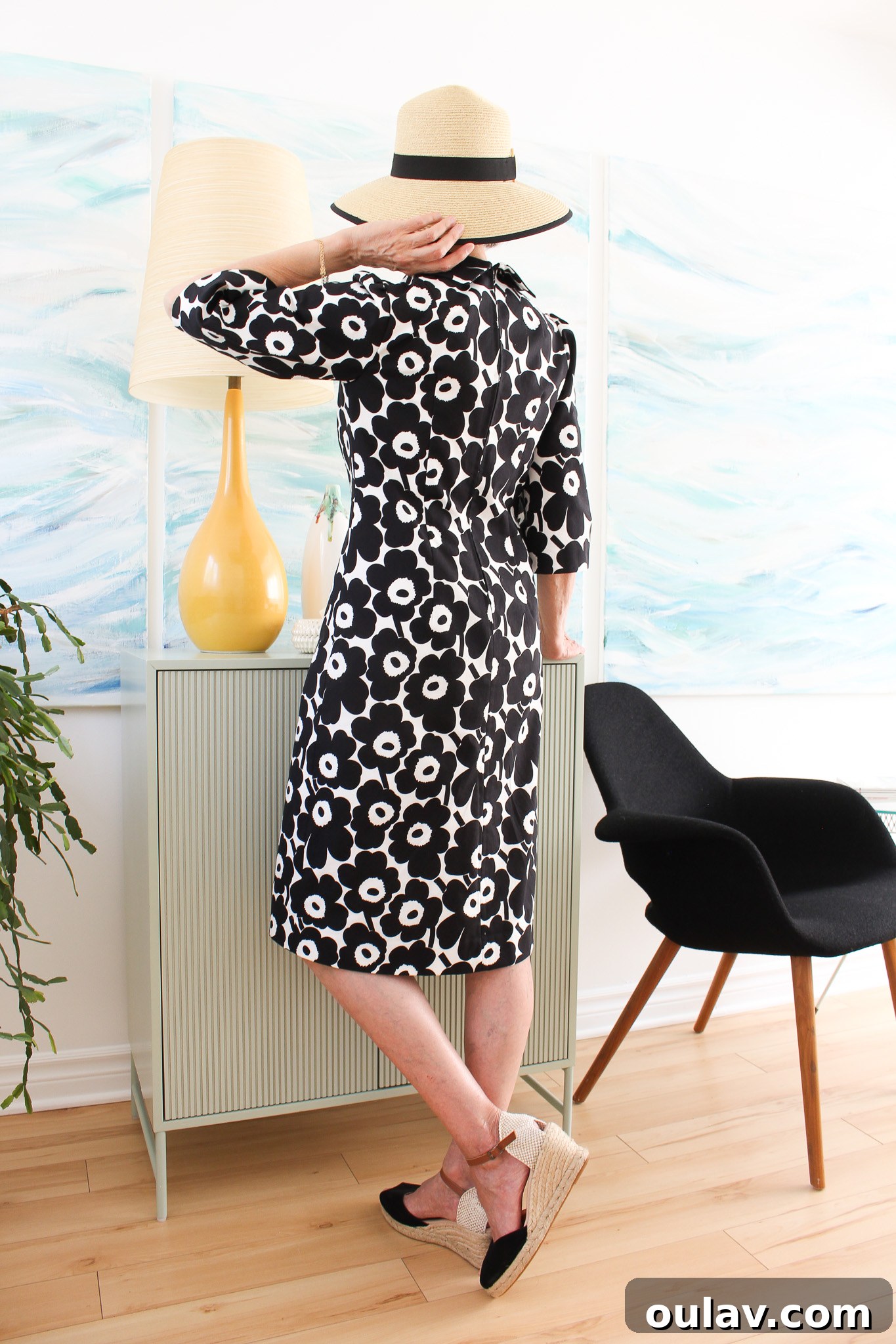 Sewing an Icon: Vintage Pattern Meets Marimekko Unikko Fabric 20 Celebrating DIY Marimekko Unikko 60th Anniversary - Final Creation