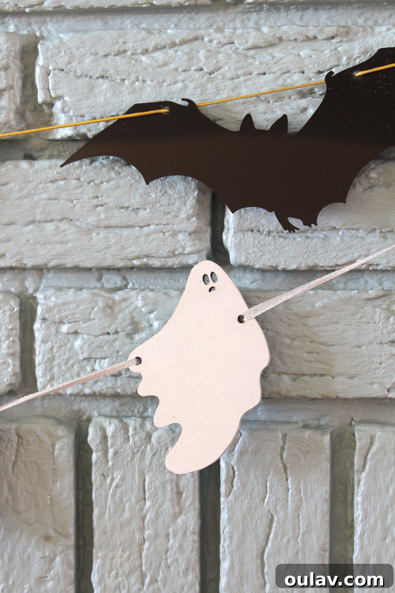 Precision Cut Bat Garland for Halloween 8 DIY Black Acrylic Bat Garland