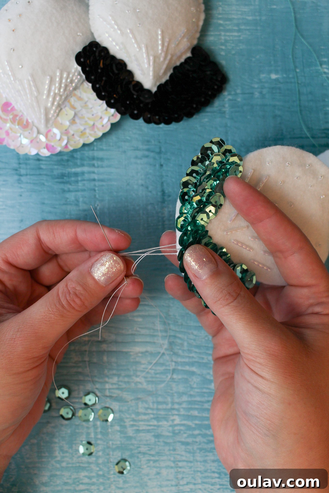 How to Sew Together Felt Christmas Ornaments - Blanket stitch beginning