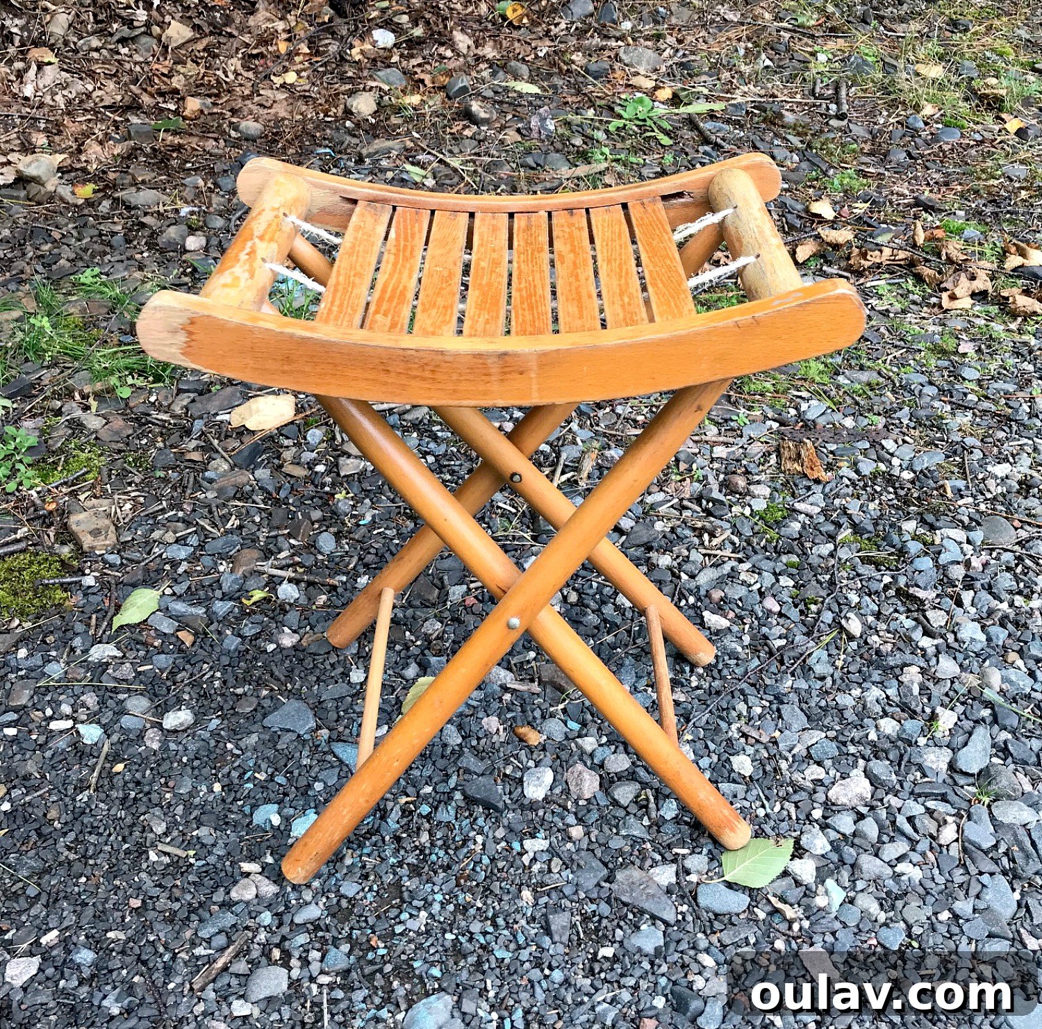 Retro Folding Stool: Reimagined 4 Retro Folding Stool Makeover | Before + After | Budget-friendly Furniture Makeover Vintage Upcycle Spray Paint Makeover #furnituremakeover #spraypaint #vintage