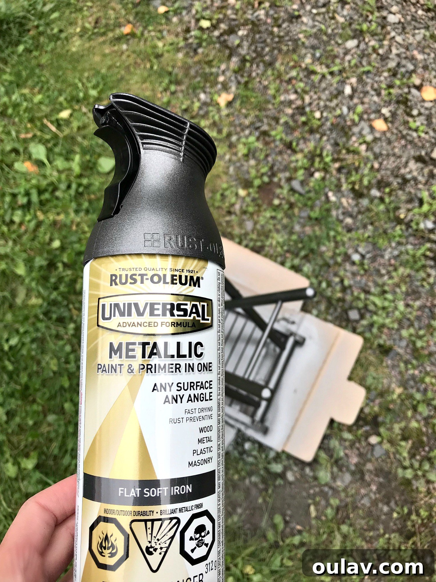 Retro Folding Stool Makeover | Before + After | Budget-friendly Furniture Makeover Vintage Upcycle Spray Paint Makeover #furnituremakeover #spraypaint #vintage