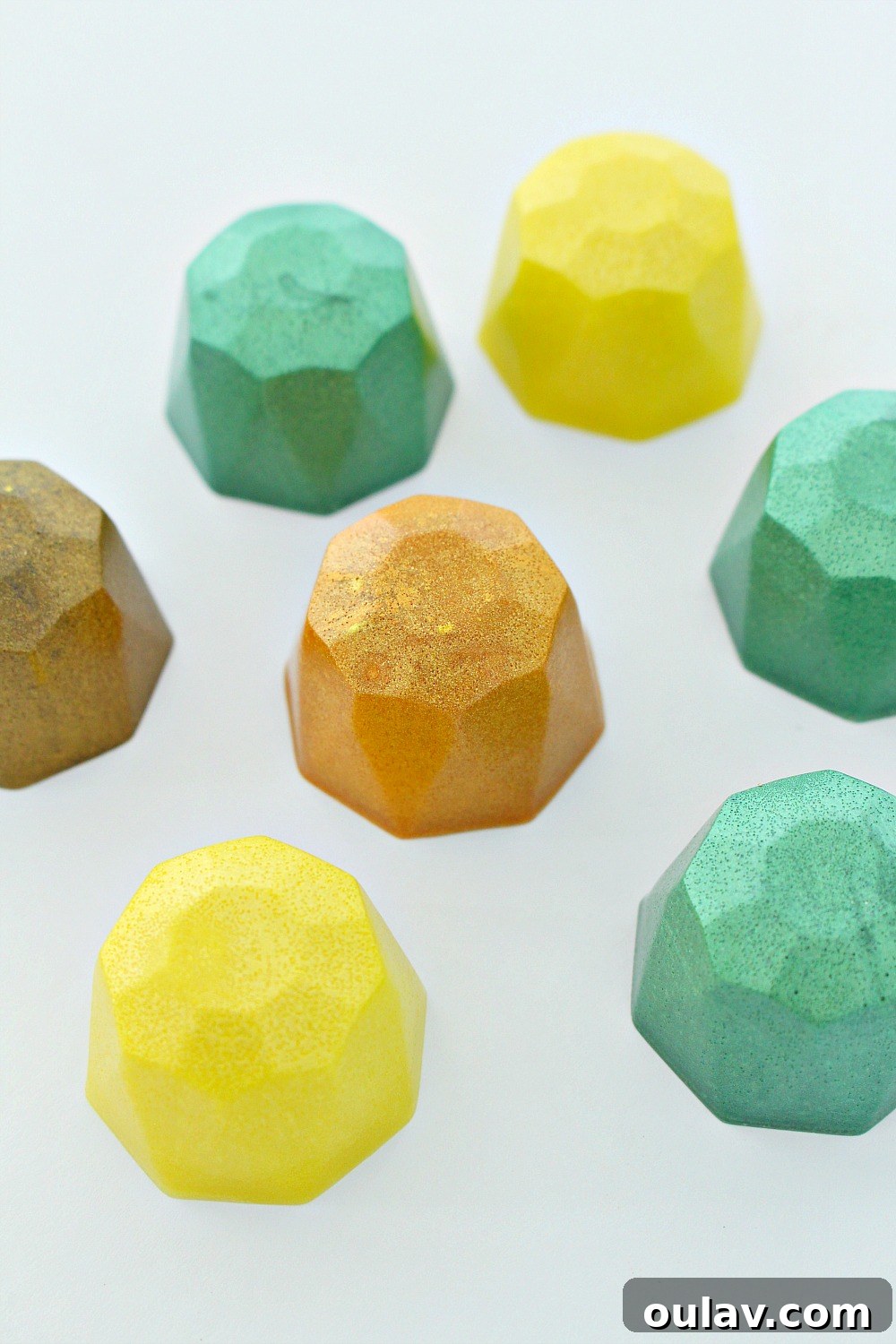 Homemade Sinus Relief Shower Steamers 12 DIY Melt & Pour Soap Gemstones using Silicone Mold