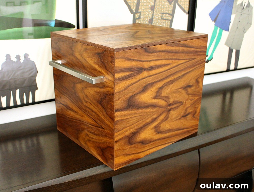 Linear Design: The Art of Doing Less 4 Beautifully crafted plywood storage box