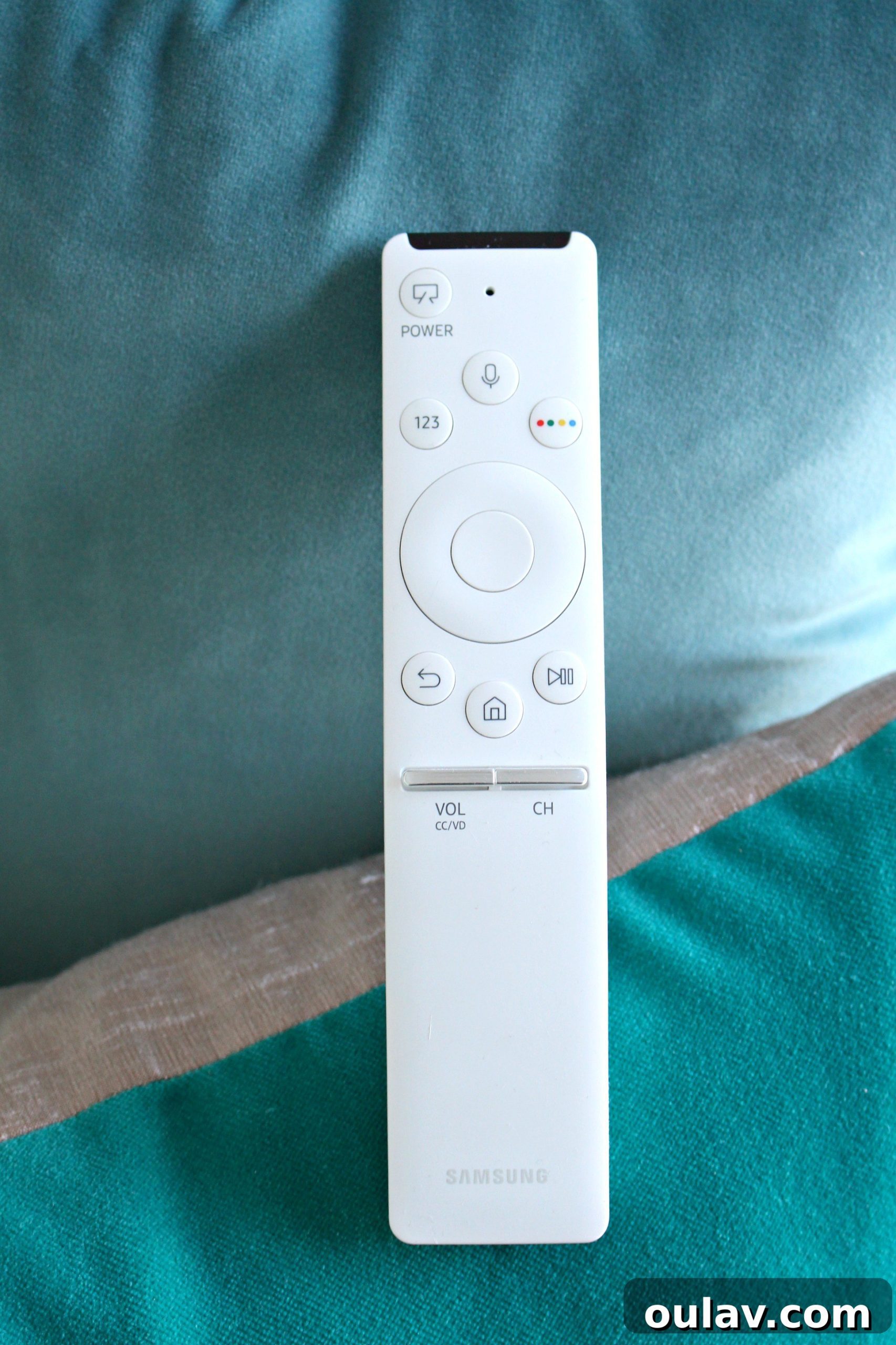 My Honest Samsung Frame TV Review 6 Samsung Remote Control Review