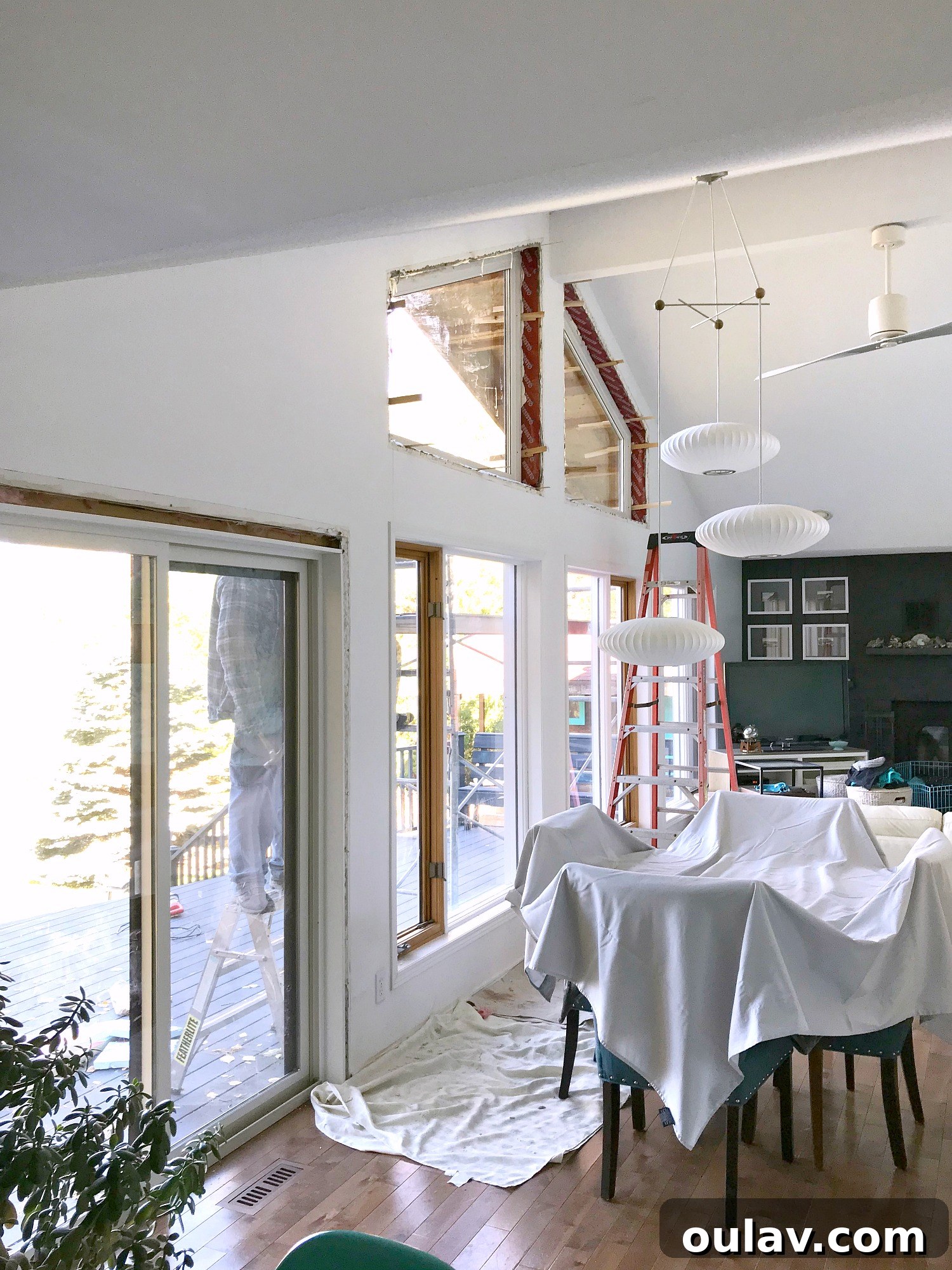 Bigger Window Installation: Your Complete Guide 26 Lakeside Window Replacement: From Casement to Picture Views