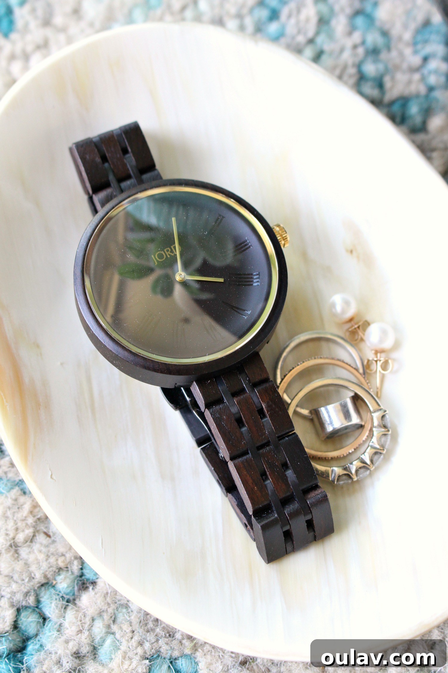 JORD Wood Watch Giveaway and Cassia Ebony Sable Hands-On Review 5 Sustainable Fashion: JORD Wood Watch paired with natural elements