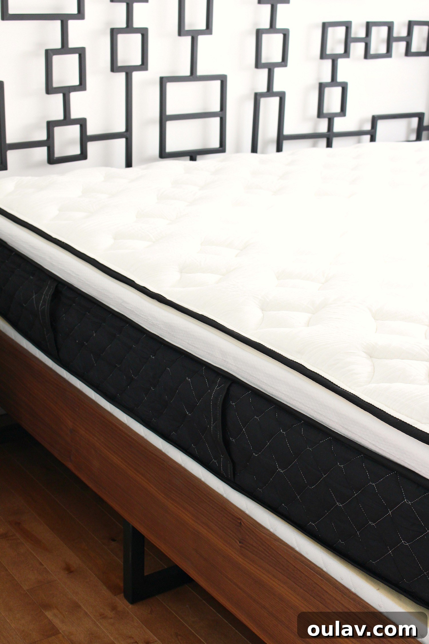 Nest Bedding Alexander Signature Hybrid Mattress: A Full Analysis 14 Thicker Mail Order Foam Mattress That Feels Like a Traditional Mattress | Nest Bedding Alexander Signature Hybrid Mattress Review