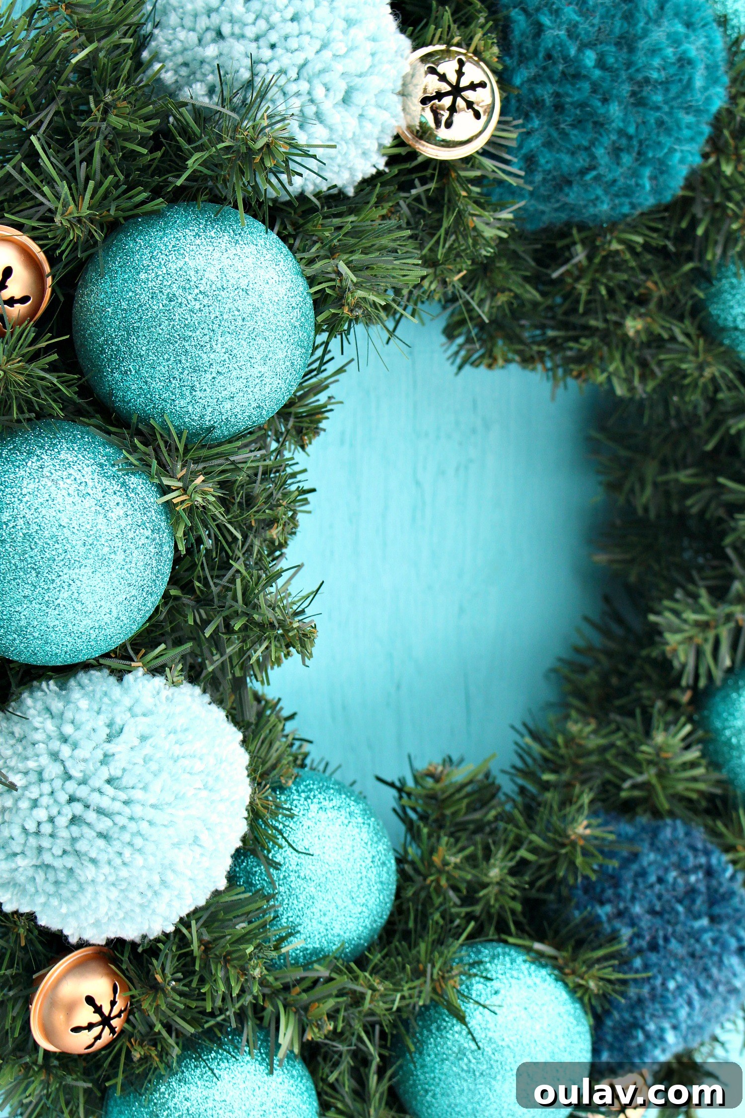 Easy DIY Pom Pom Wreath Tutorial Close Up