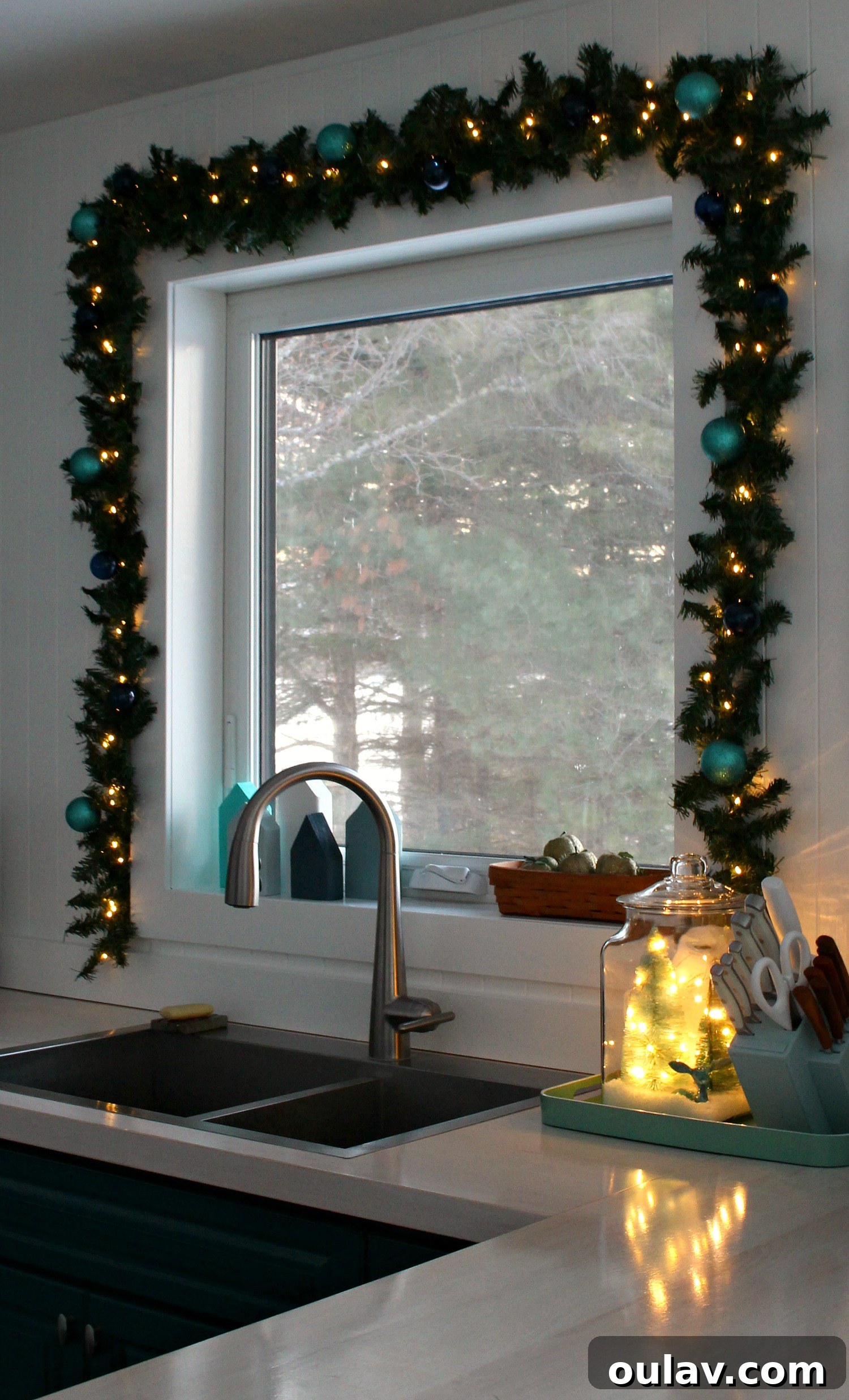 Kendin Yap Kış Manzaralı Kavanoz: Yeniden Değerlendirilmiş Yılbaşı Dekoru 7 Upcycled Holiday Decor Idea: Glass Jar Winter Scene