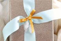 Crystal Point Glamour Gift Wrap