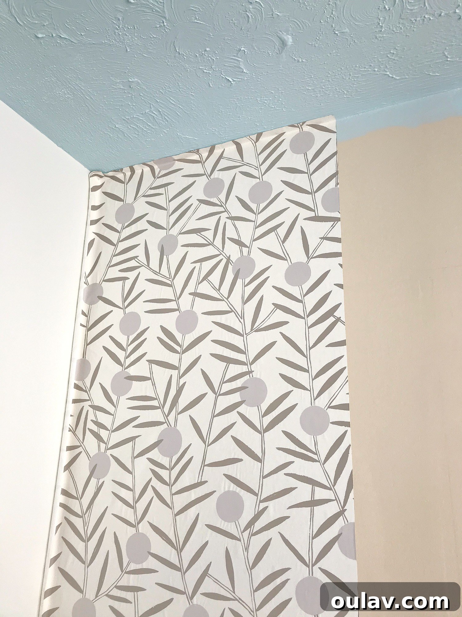 Where To Start When Hanging Wallpaper