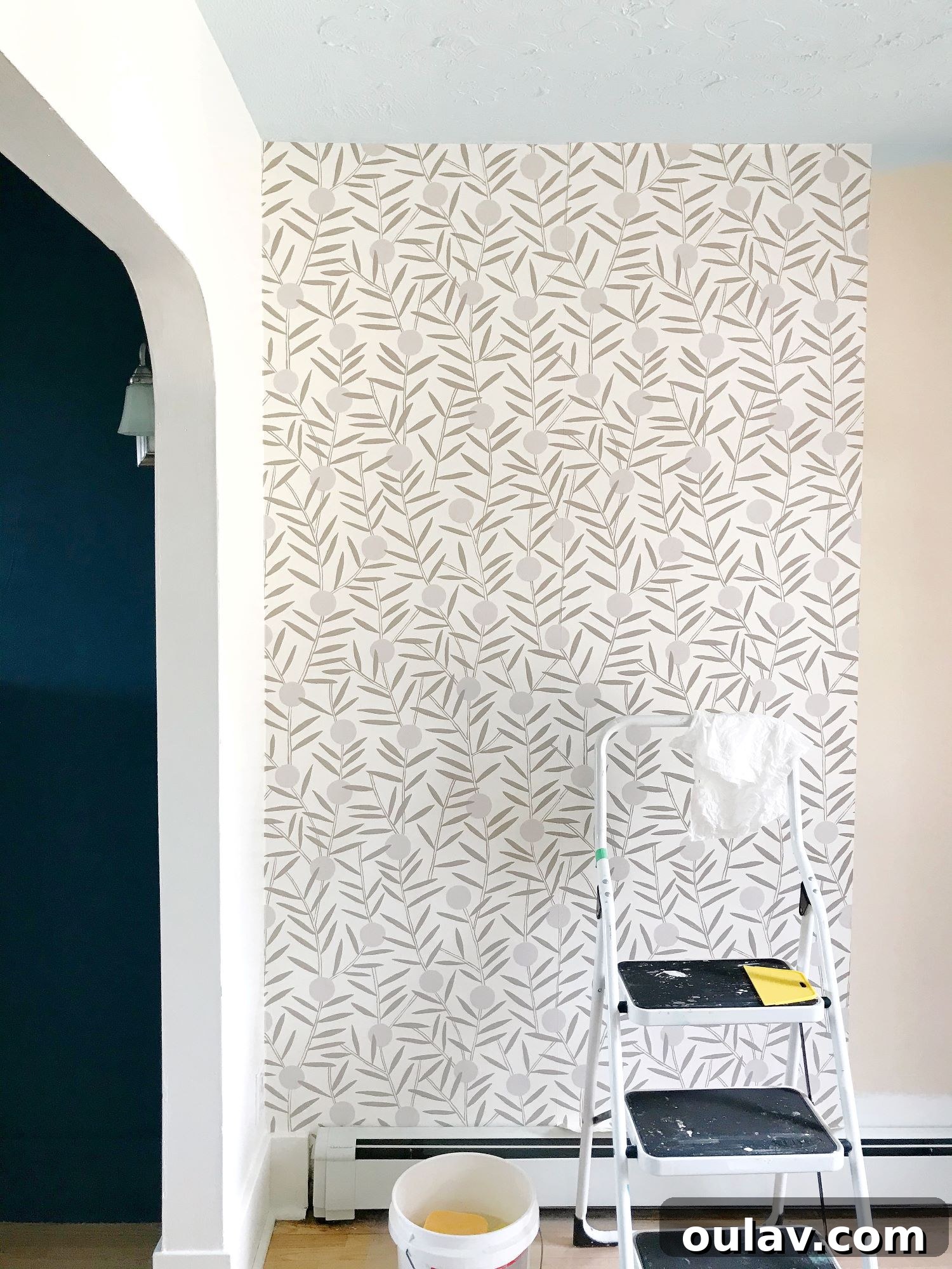 Non-Pasted Wallpaper Installation DIY