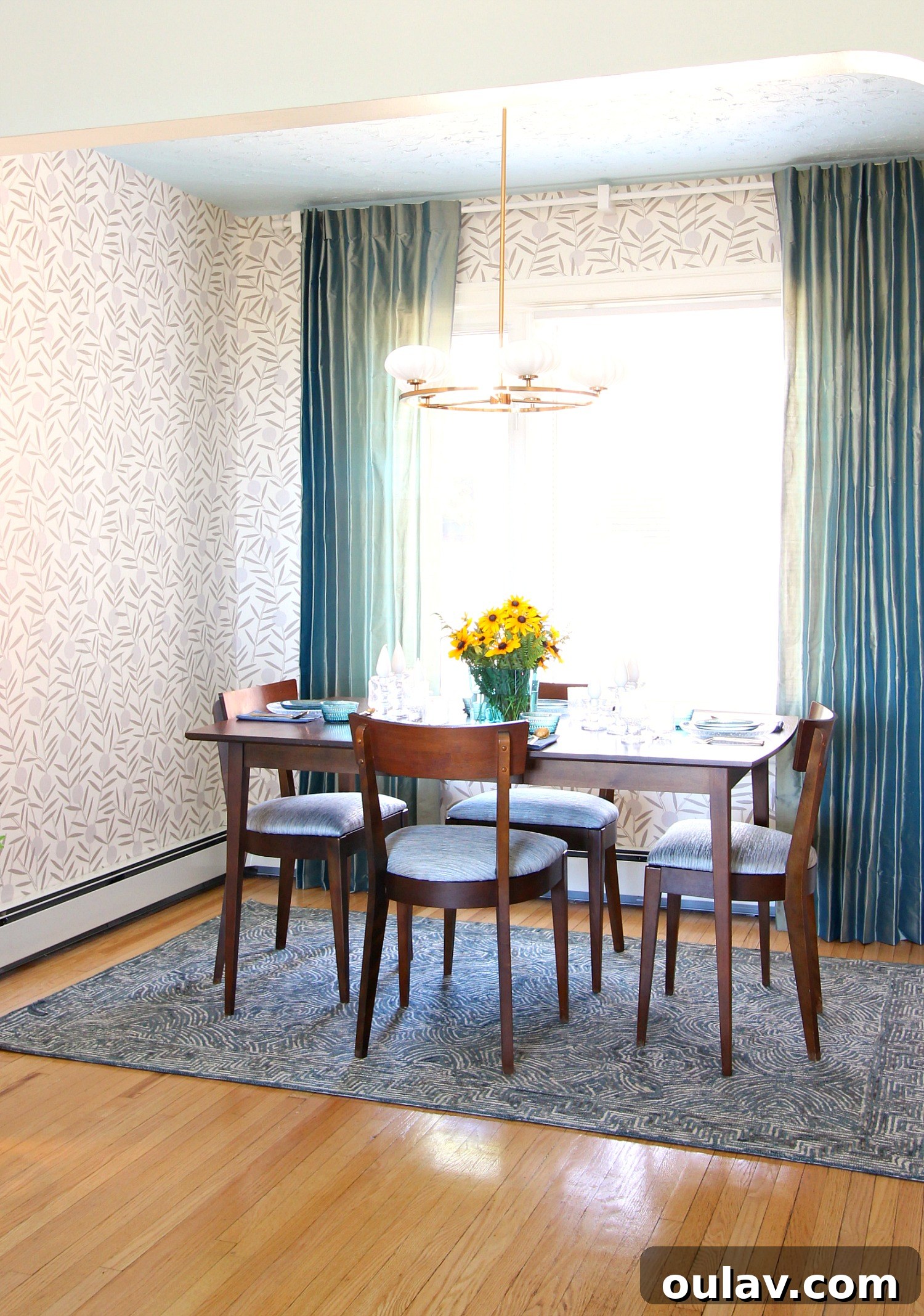 Non-Pasted Wallpaper Installation DIY